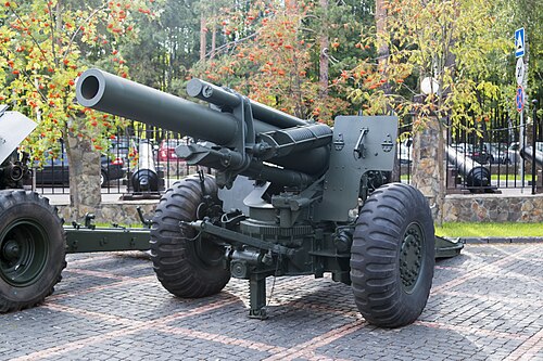 155 mm howitzer M1